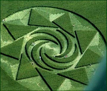 Photo Credit: Cherhill 9-Pointed Star © 1999 by Peter Sorensen of July 18, 1999 crop formation in wheat at Cherhill Down west of Avebury, Wiltshire, England. 