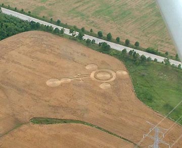 Stewarttown, Ontario, Canada, wheat pictogram measured at 326 feet long, reported on July 31, 2003. Aerial photograph © 2003 by Matt Rock, CCCRN.