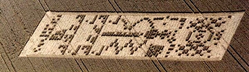 The "binary code" in the wheat field next to Chilbolton Observatory near Wherwell, Hampshire, U. K. was first reported on Monday, August 20, 2001. Aerial photograph © 2001 by Lucy Pringle.