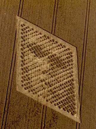 Aerial photograph of "face" on August 20, 2001 © by Lucy Pringle.