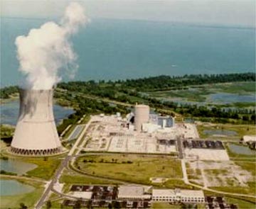 The Davis-Besse nuclear power plant is located in Oak Harbor, Ohio, on a site covering 954 acres, of which 733 acres is allocated to a National Wildlife Refuge. The plant's Operator License was first issued on April 22, 1977, and is now owned and operated by FirstEnergy Corp.
