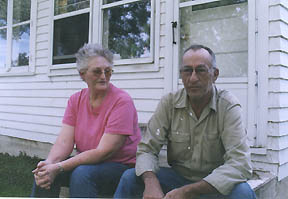 Karen and Dan Hudson, Gothenburg, Nebraska, twenty miles from the Larry and Joanne Jurjens ranch in Farnham. Photograph © 2004 by Linda Moulton Howe.