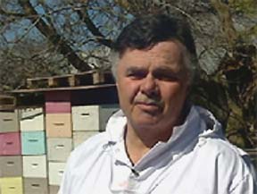 Brent Halsall, President, Ontario Beekeeper's Assoc., Greely, Ontario, Canada. Image © 2007 by CBC.