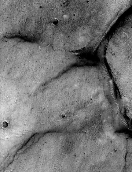  Mars Global Surveyor MOC Image m0400291, Northern Hemisphere, Acidalia Planitia, Latitude 39.12 Degrees North and Longitude 27.08 Degrees West. Spacecraft Altitude was 410.24 kilometers. Image by Malin Space Science Systems.