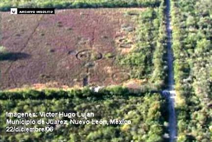 Three circles and three rings found on December 22, 2006, in the town of Juarez, Nuevo Leon, Mexico. Images © 2006 by Victor Hugo Lujah.