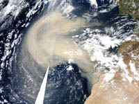 Example of massive sandstorm that blew off the northwest African desert Feb. 26, 2000. Image credit: NASA.