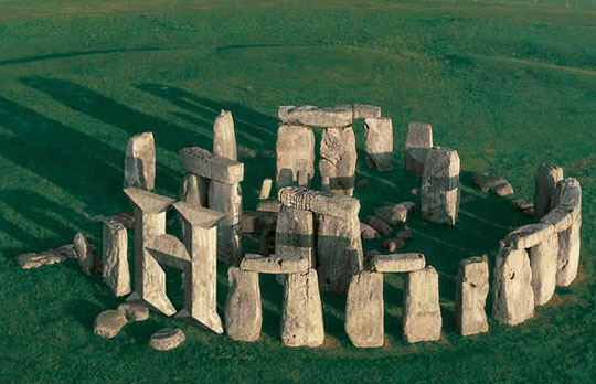 Astronomer Gerald Hawkins, in his 1973 book Stonehenge Decoded, described the 4,500-year-old enigma as a “stone computer” used to calculate solar, lunar and other astronomical cycles. Stonehenge is 97 feet in diameter and its large middle sarsen sandstones weigh 50 tons each and range from 20 to 24 feet high. Their source is unknown, but speculation has been the Marlborough Downs 35 miles away. The perimeter bluestones, some of which are made of dolerite, an igneous rock, are speculated to have come from the Preseli Hills, 150 miles (240 km) away in in Wales.