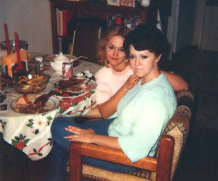 Linda Porter with her daughter, Lisa, on December 25, 1995.