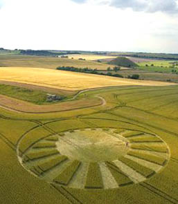 West Kennet Longbarrow, near ancient Silbury Hill in Wiltshire, reported July 13, 2004. Aerial photograph © 2004 by Lucy Pringle.