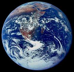 Earth photographed by astronauts on Apollo 17, courtey NASA.