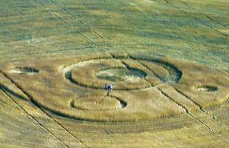 Discovered on August 25, 2009, at 7 PM MTN by Colby Squires while spraying a wheat field to dry it out before combining in Stettler, Alberta, Canada. The field is farmed by Gordon Smith, who decided to harvest around the wheat formation. September 9 aerial image © 2009 by Mustafa Eric, Stettler Independent.