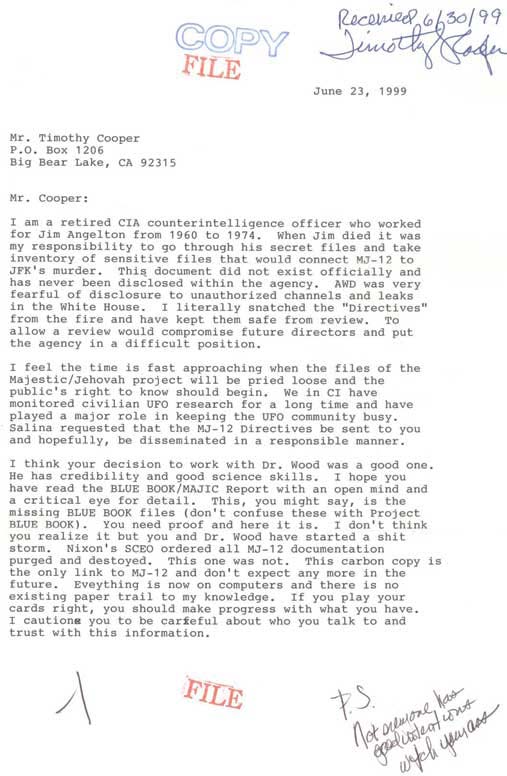 Cover letter with burned memo from leaker who wrote he worked from 1960 to 1974 in CIA counter-intelligence for James Jesus Angleton, Director, CIA Counter-intelligence from 1954 to 1974. After James Angleton died on May 12, 1987, leaker said he pulled this 9-page memorandum from a fire that was burning up Angleton's most sensitive MJ-12 secret files. All images in this report provided by Robert Wood.