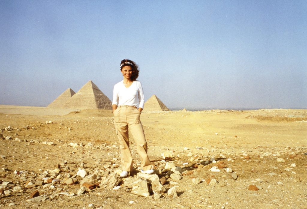 Linda Moulton Howe at the Giza Plateau on the outskirts of Cairo, Egypt, June 1982, where the great Cheops pyramid rises with its companions, Kephren and Mykerinos. Click to view full-size image (916 KB).
