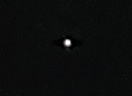 Raw unprocessed iPhone video frame of the “bright star” that was flashing in sequences of 3, 4 and 5 around 6:30 AM Eastern on November 4, 2016, in Montgomery, New York. iPhone image © 2016 by Laurie Velez.