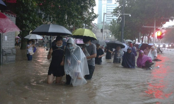 Heavy rains in central China since Monday, July 19, 2021, caused knee to waist high flooding throughout most of Zhengzhou in Henan Province. Click to enlarge.